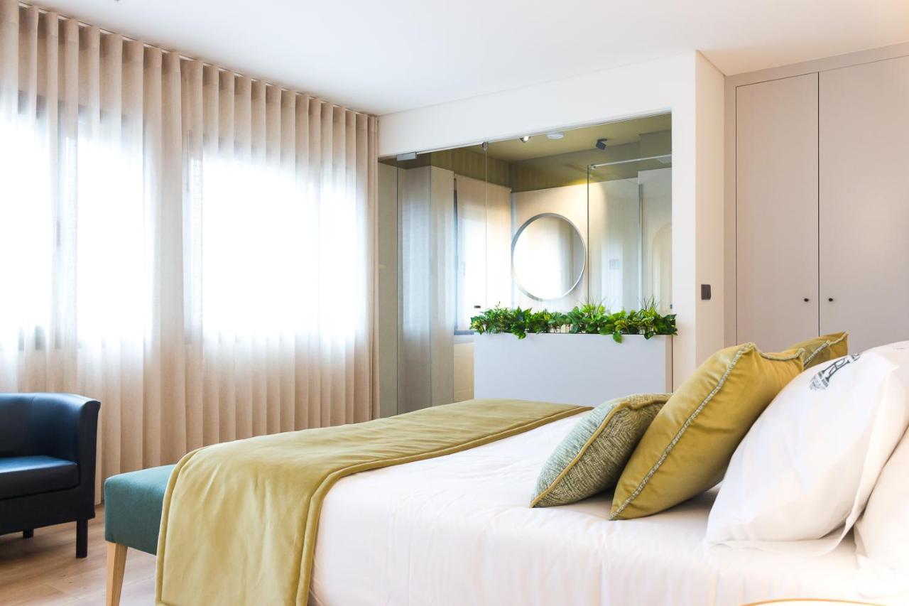Ribeira House Bed & Breakfast มิแรนเดลา ภายนอก รูปภาพ