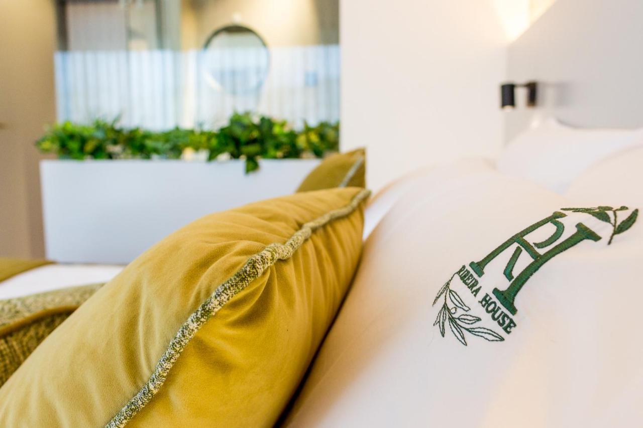 Ribeira House Bed & Breakfast มิแรนเดลา ภายนอก รูปภาพ