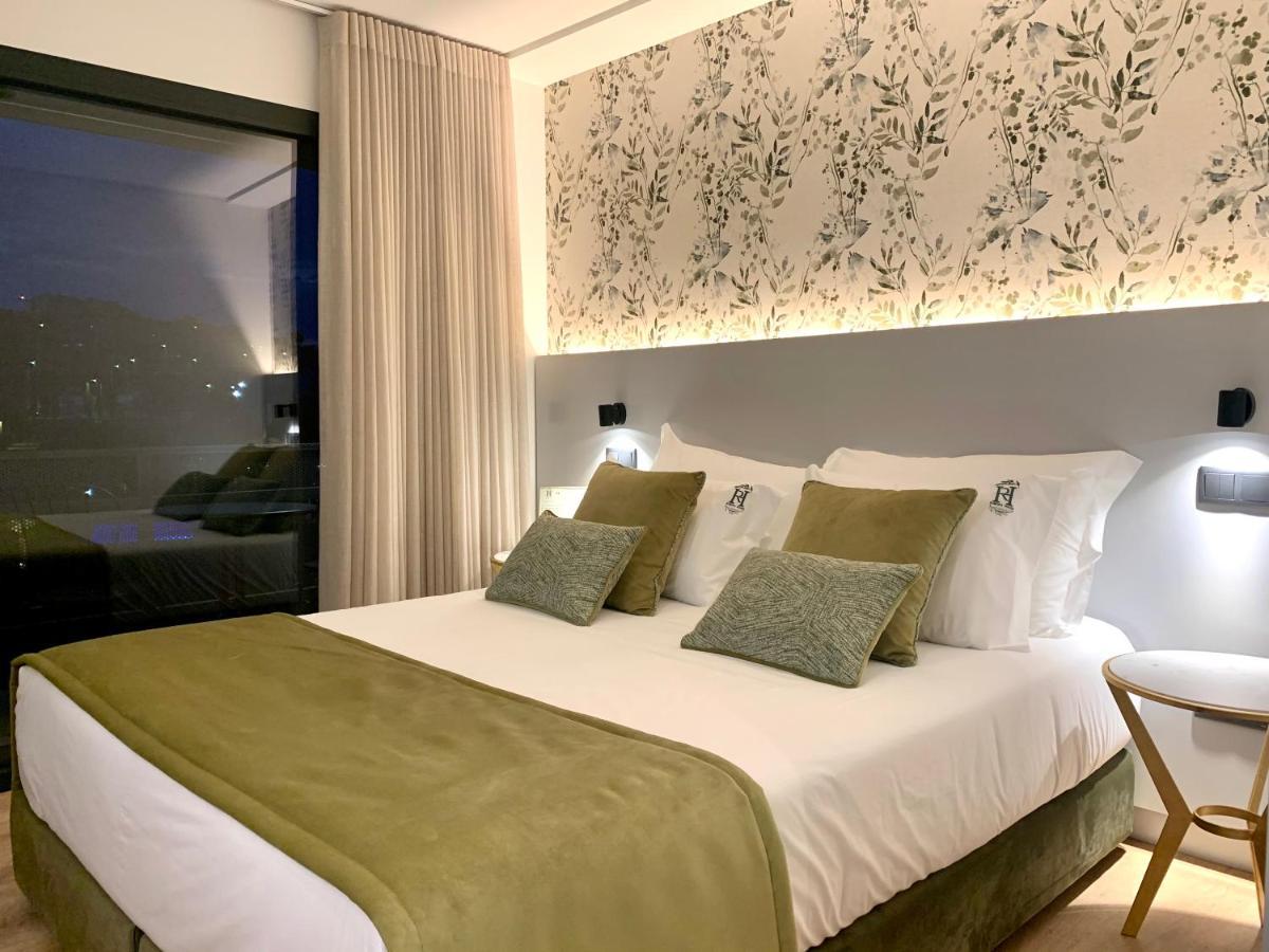 Ribeira House Bed & Breakfast มิแรนเดลา ภายนอก รูปภาพ